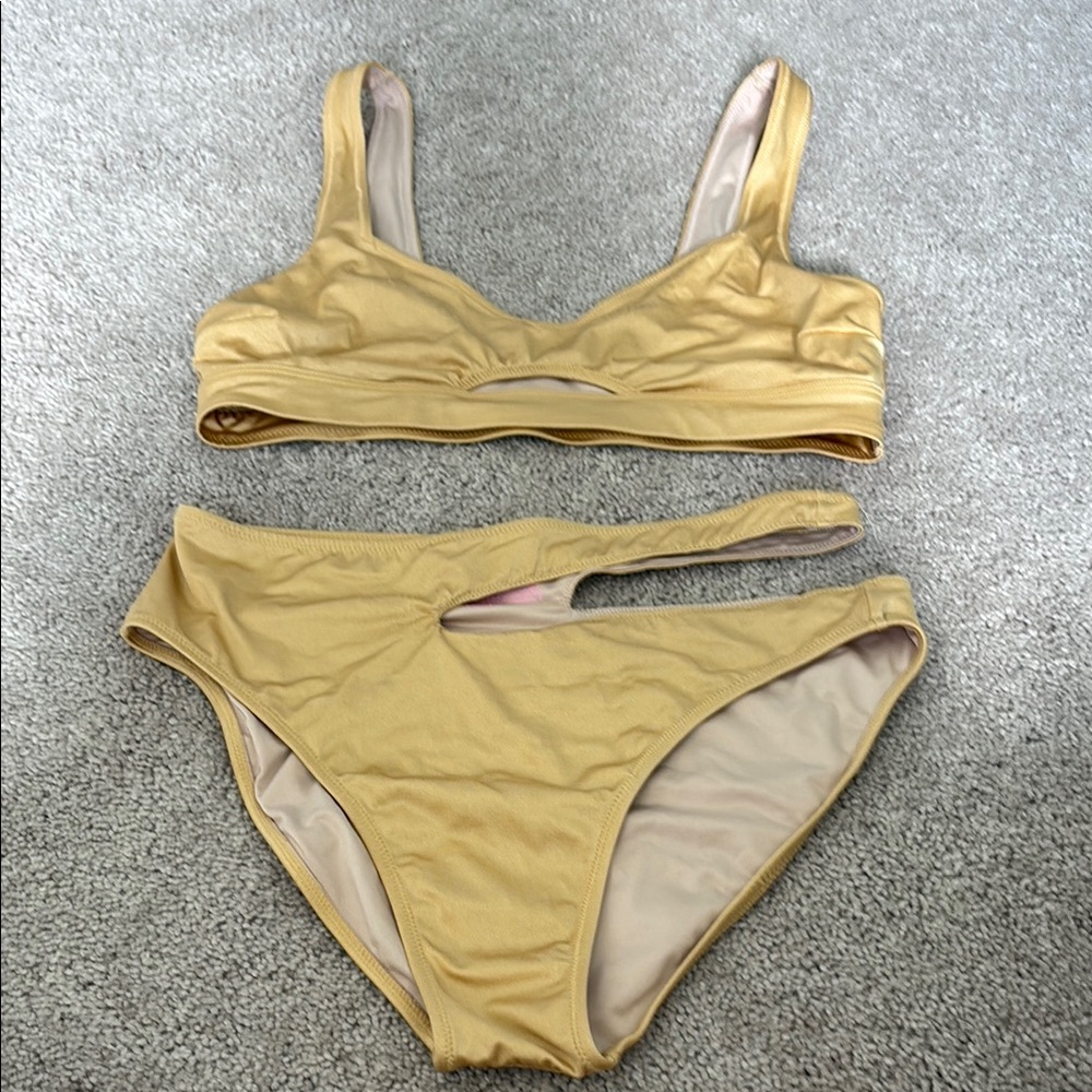 Gold Women's Swimwear Set VS